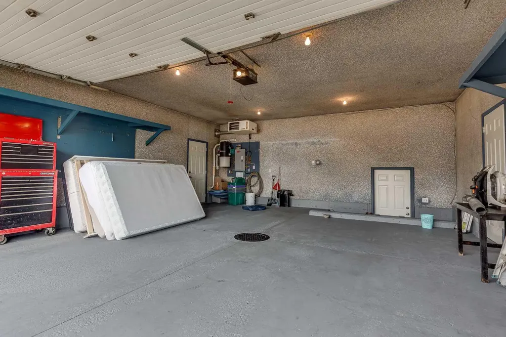 82 Ruttan Close Red Deer AB T4P 3T2