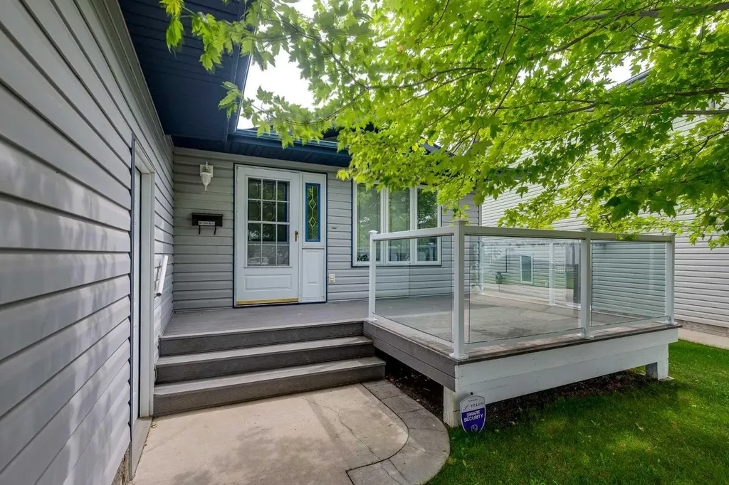 82 Ruttan Close Red Deer AB T4P 3T2