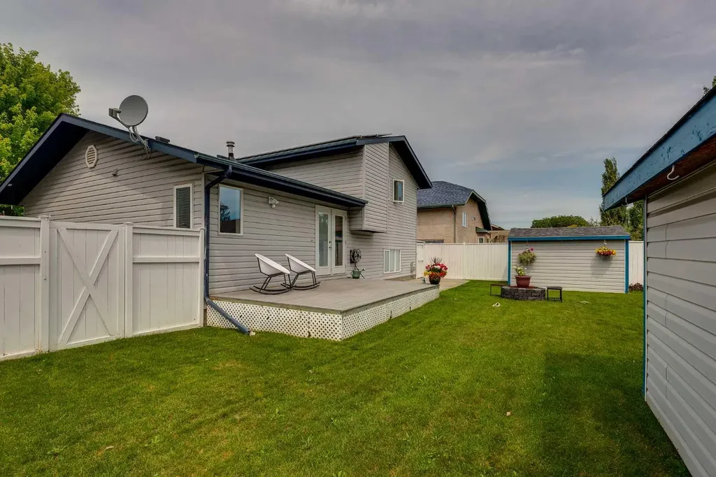 82 Ruttan Close Red Deer AB T4P 3T2