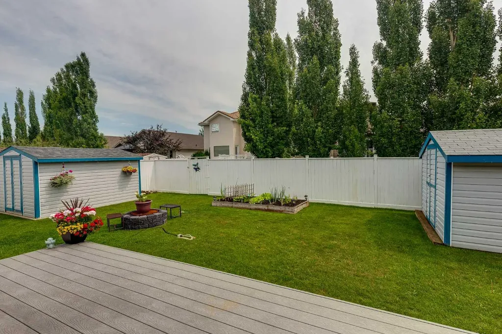 82 Ruttan Close Red Deer AB T4P 3T2