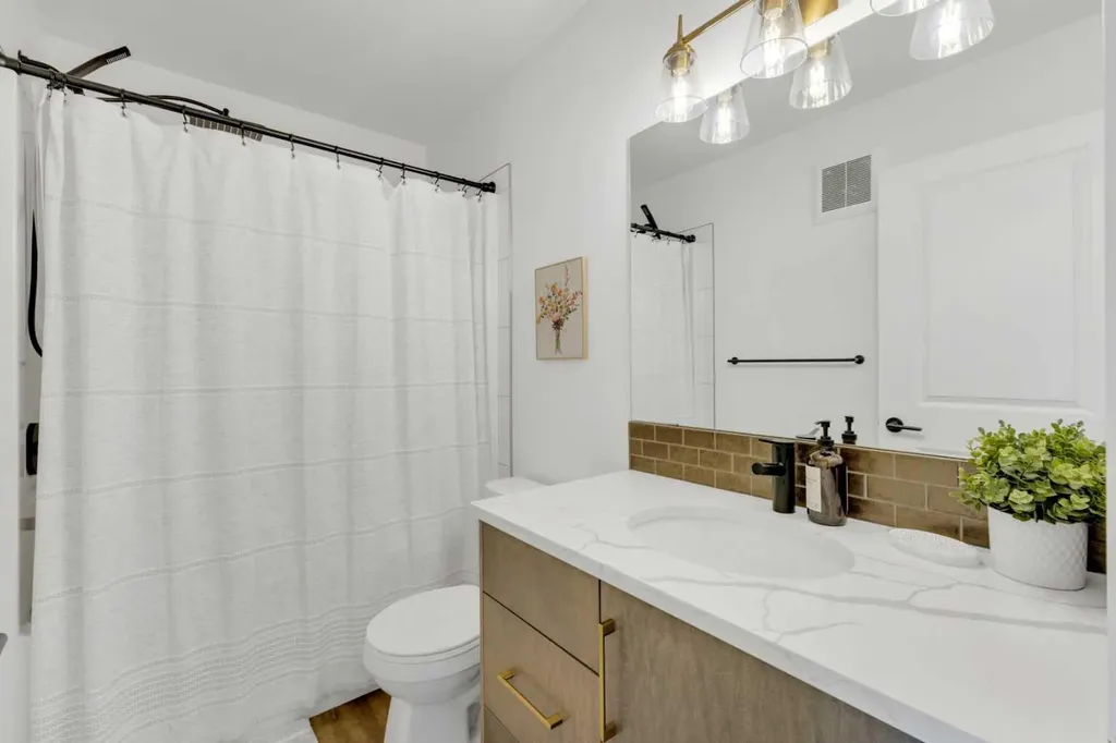 10 Evergreen Way Red Deer AB T4P2H1