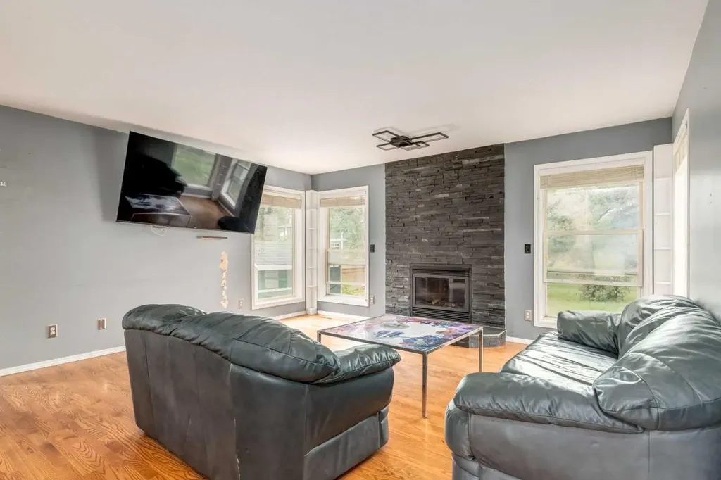 115 Newton Street NW Langdon AB T0J 1X0