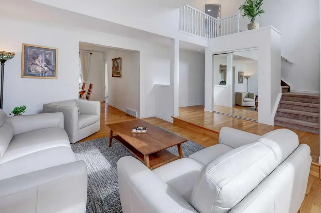 64 Santana Hill NW Calgary AB T3K 3L9