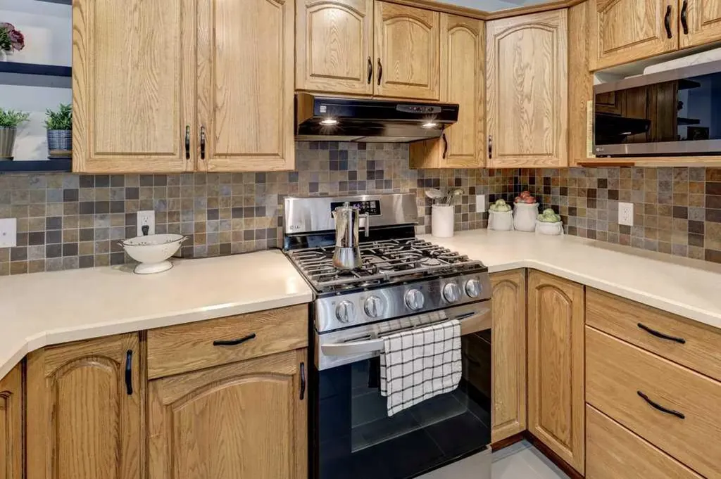 64 Santana Hill NW Calgary AB T3K 3L9