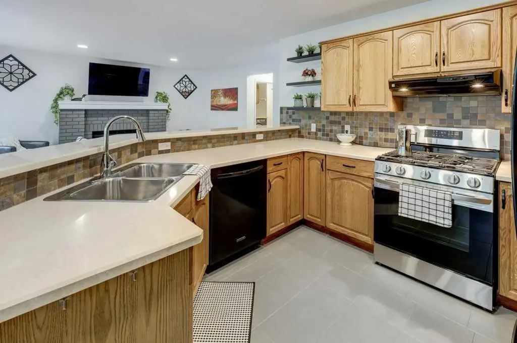 64 Santana Hill NW Calgary AB T3K 3L9