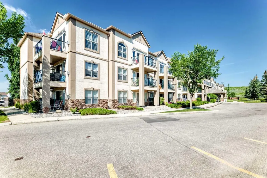 303 Arbour Crest Drive NW Calgary AB T3G 5G4