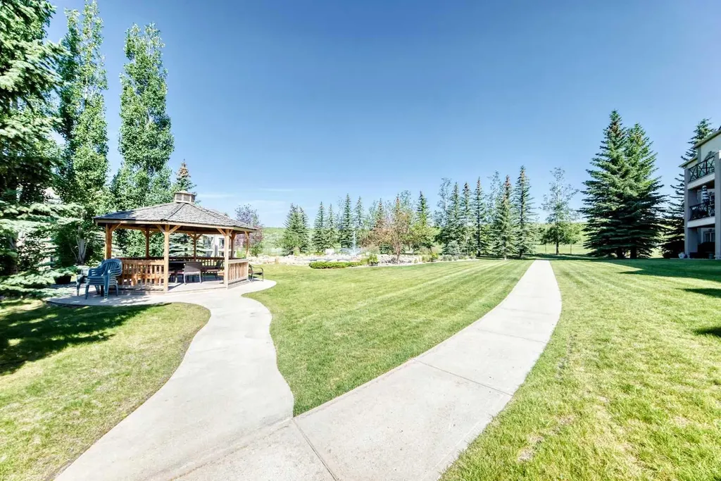 303 Arbour Crest Drive NW Calgary AB T3G 5G4