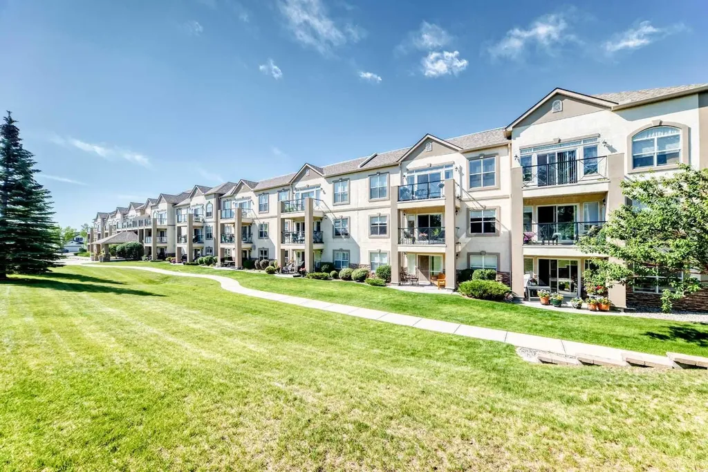 303 Arbour Crest Drive NW Calgary AB T3G 5G4
