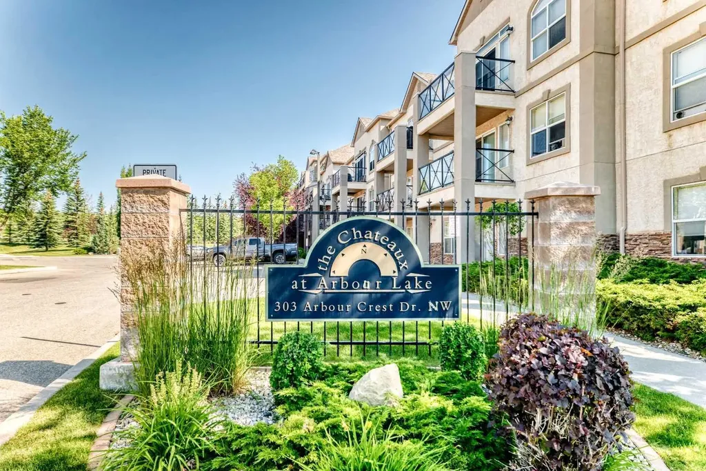303 Arbour Crest Drive NW Calgary AB T3G 5G4