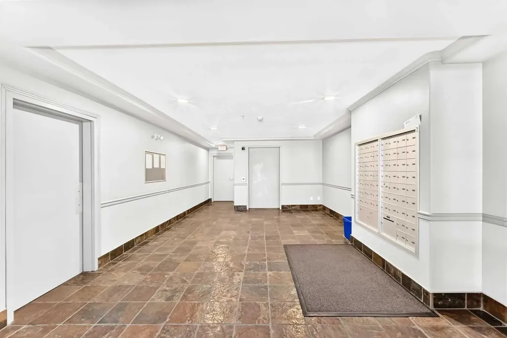 303 Arbour Crest Drive NW Calgary AB T3G 5G4