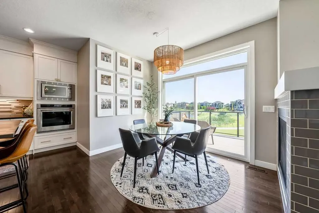 148 Rainbow Falls Glen Chestermere AB T1X 0S5