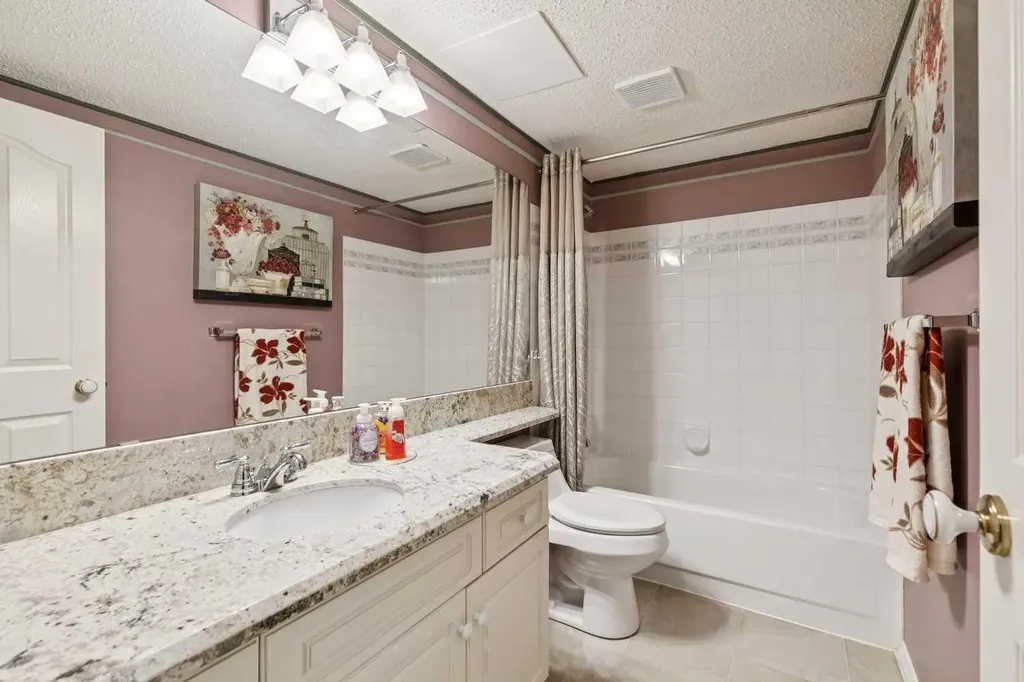 38 Edgevalley Manor NW Calgary AB T3A 5E1