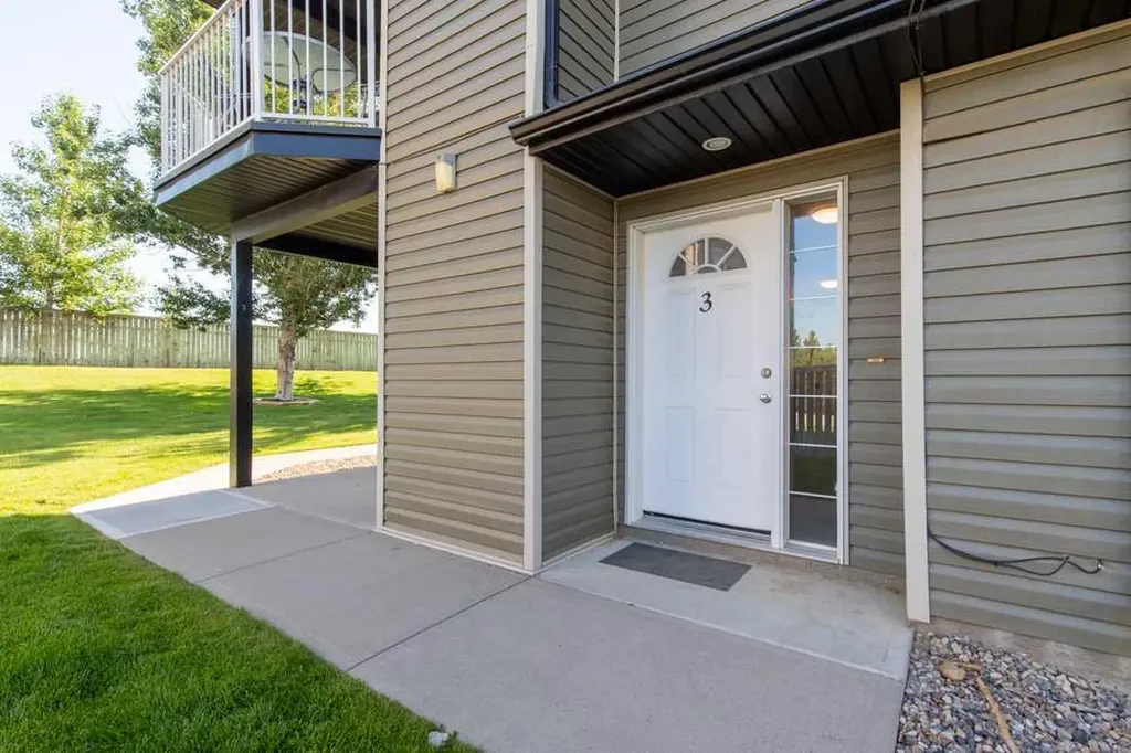 750 Heritage Boulevard W Lethbridge AB T1K 7Z6