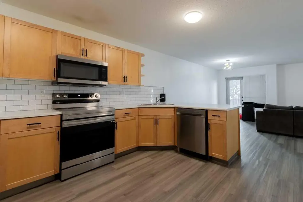 750 Heritage Boulevard W Lethbridge AB T1K 7Z6
