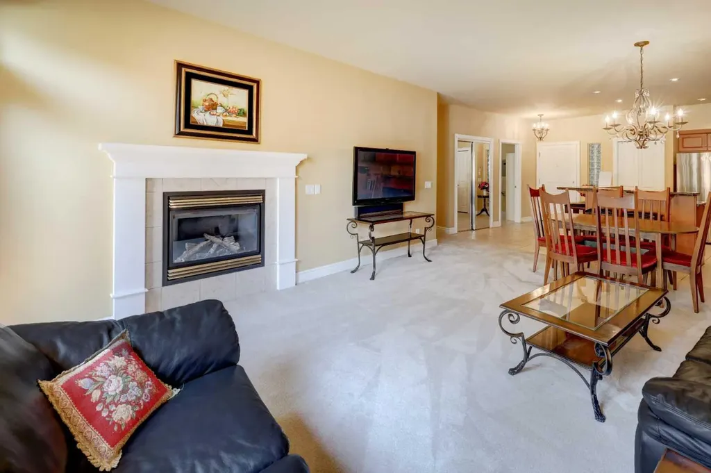 11642 Valley Ridge Park NW Calgary AB T3B 5Z5