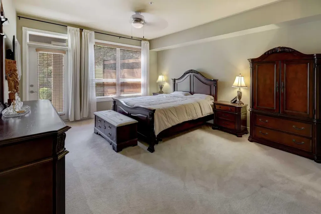11642 Valley Ridge Park NW Calgary AB T3B 5Z5