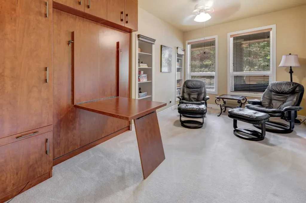 11642 Valley Ridge Park NW Calgary AB T3B 5Z5