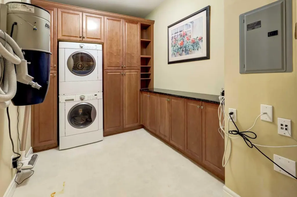 11642 Valley Ridge Park NW Calgary AB T3B 5Z5