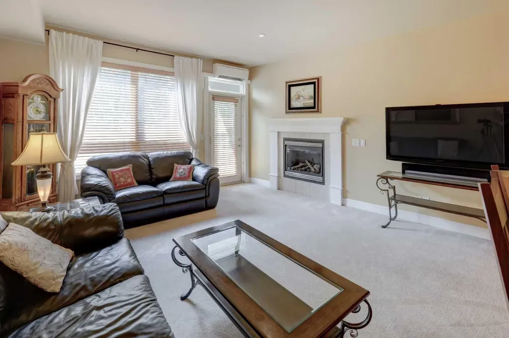 11642 Valley Ridge Park NW Calgary AB T3B 5Z5