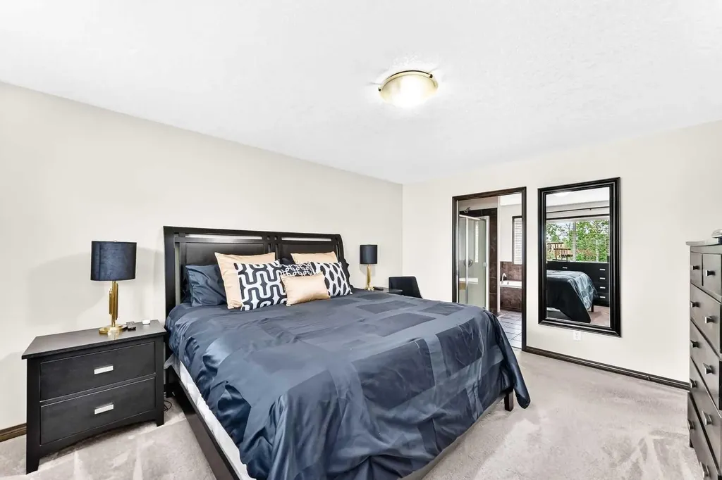 188 Hawkmere Way Chestermere AB T1X 0C9