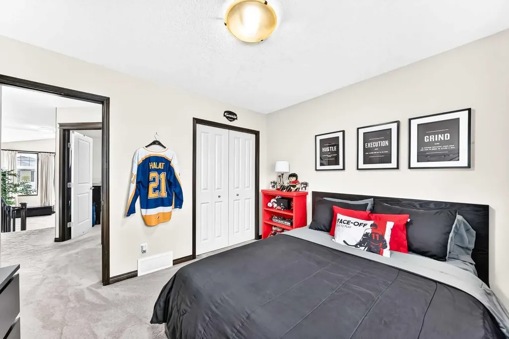 188 Hawkmere Way Chestermere AB T1X 0C9