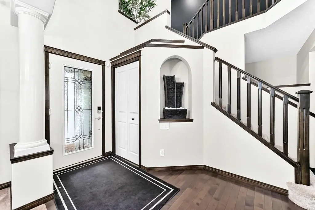 188 Hawkmere Way Chestermere AB T1X 0C9