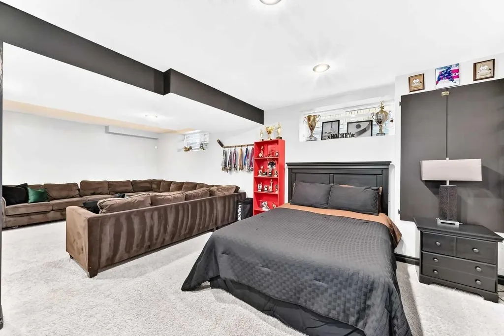188 Hawkmere Way Chestermere AB T1X 0C9