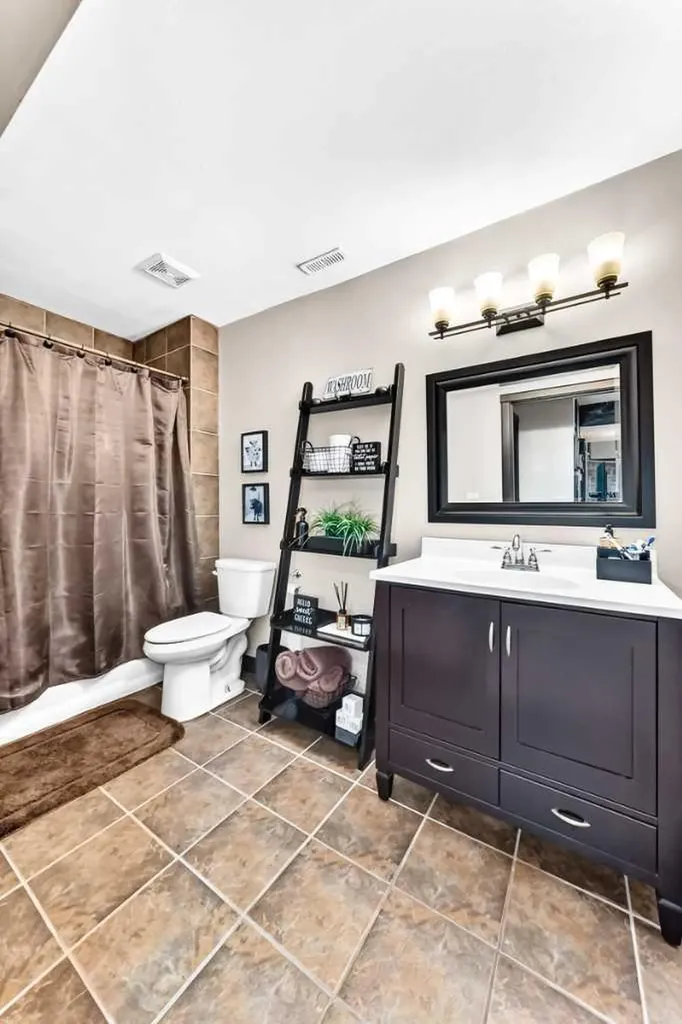 188 Hawkmere Way Chestermere AB T1X 0C9