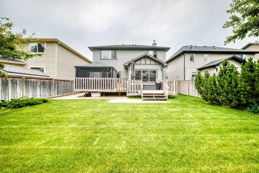 188 Hawkmere Way Chestermere AB T1X 0C9