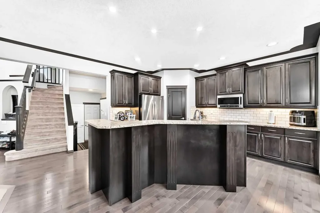188 Hawkmere Way Chestermere AB T1X 0C9