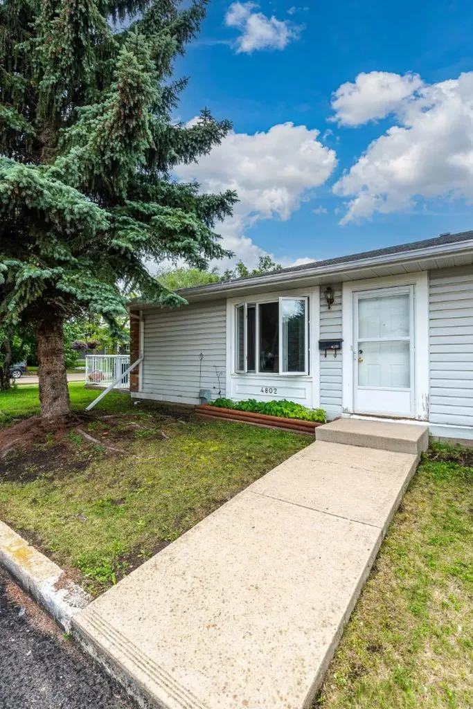 4802 46 Street Lloydminster SK S9V0J7
