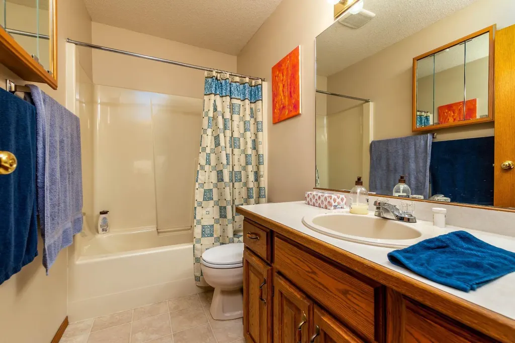 4802 46 Street Lloydminster SK S9V0J7