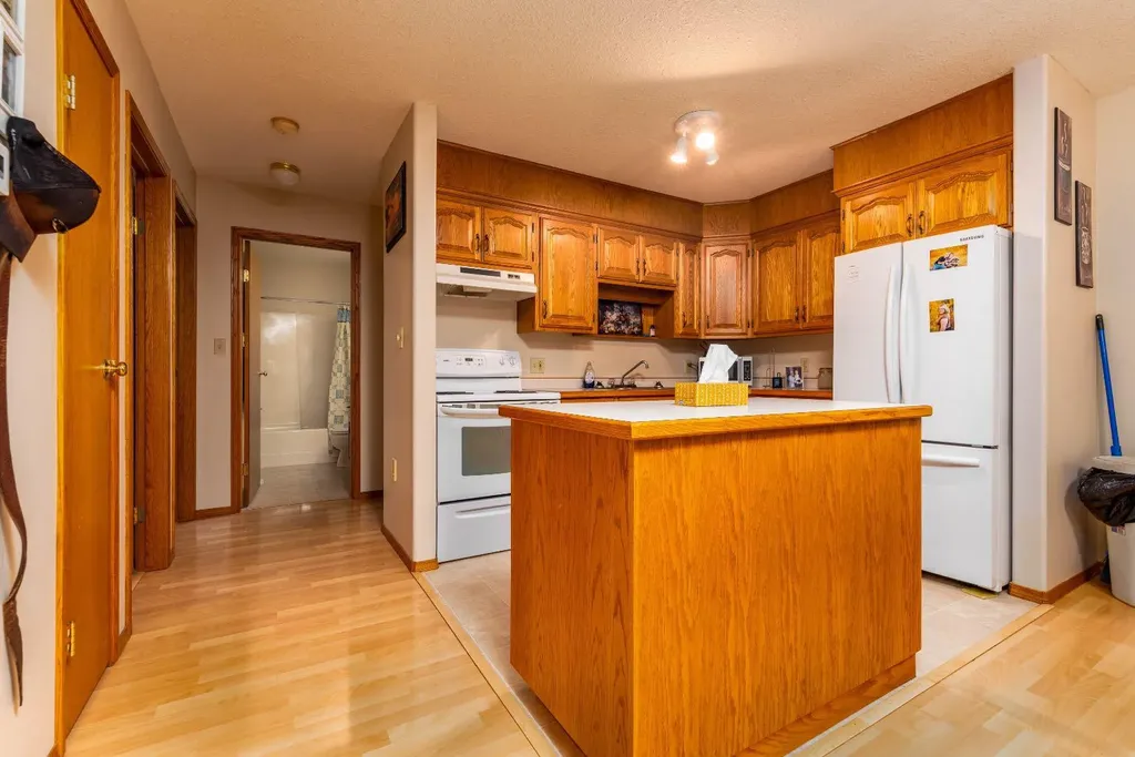 4802 46 Street Lloydminster SK S9V0J7