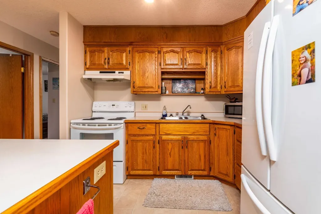 4802 46 Street Lloydminster SK S9V0J7