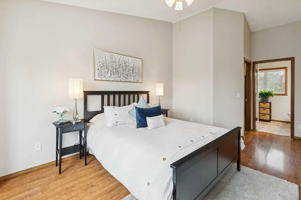410 Millrise Drive SW Calgary AB T2Y2W5