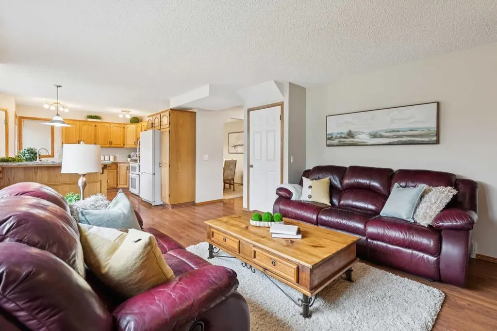 410 Millrise Drive SW Calgary AB T2Y2W5