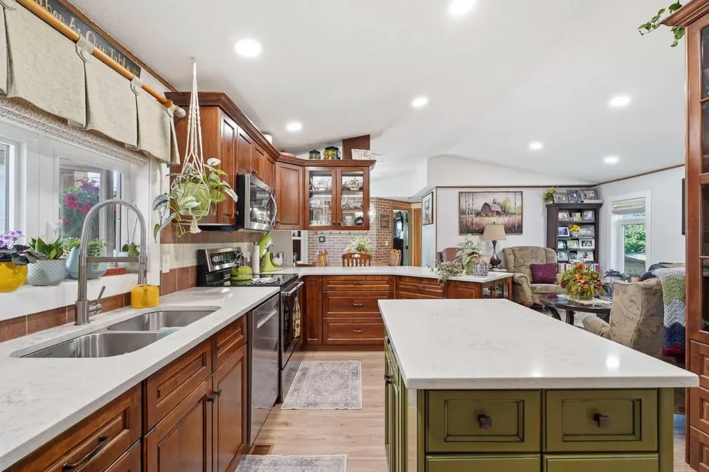 113 Lindgren Street Ferintosh AB T0B1M0