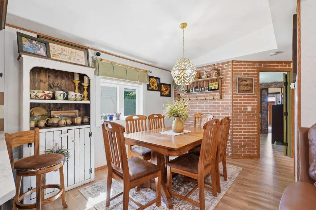 113 Lindgren Street Ferintosh AB T0B1M0