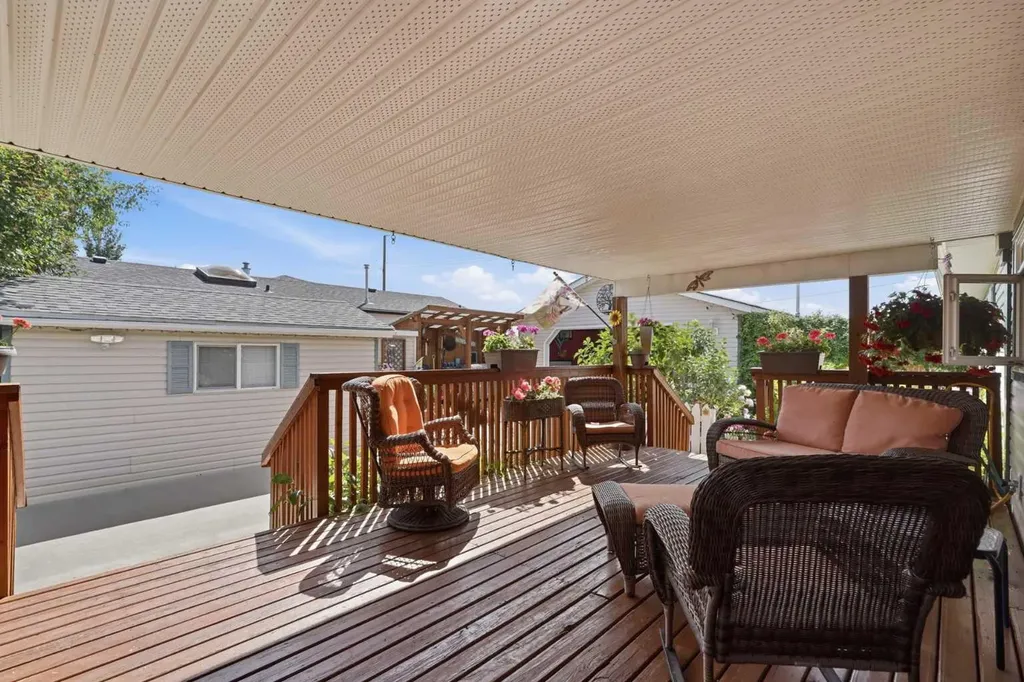 113 Lindgren Street Ferintosh AB T0B1M0