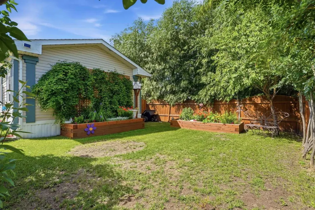 113 Lindgren Street Ferintosh AB T0B1M0