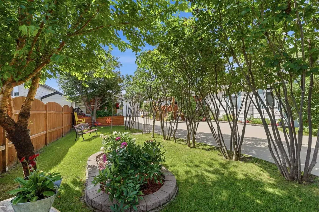 113 Lindgren Street Ferintosh AB T0B1M0