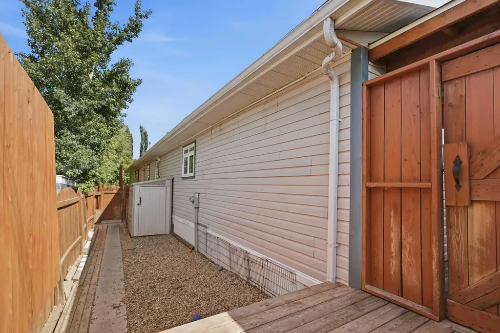 113 Lindgren Street Ferintosh AB T0B1M0