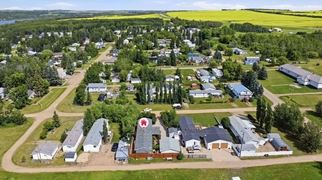 113 Lindgren Street Ferintosh AB T0B1M0