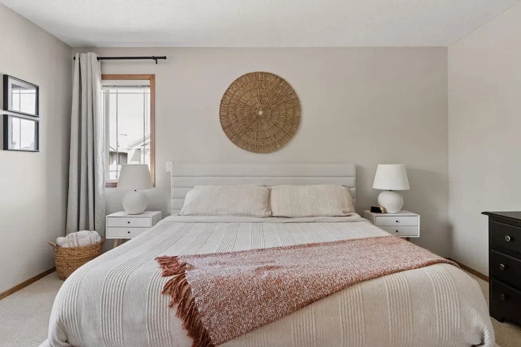 36 Cranfield Manor SE Calgary AB T3M 1K6