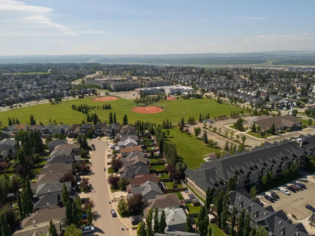 36 Cranfield Manor SE Calgary AB T3M 1K6