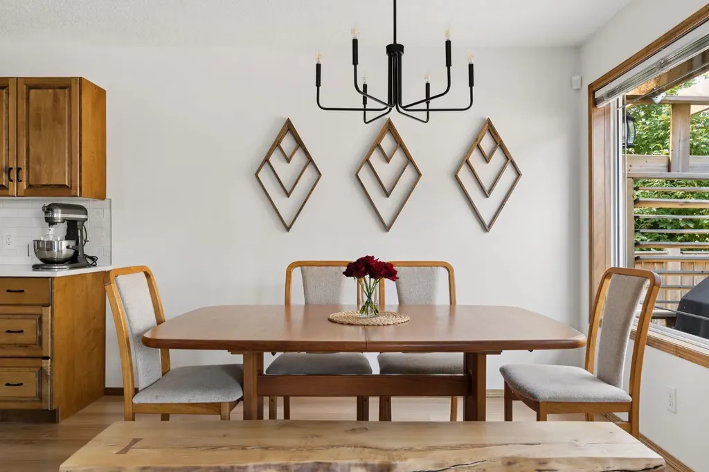 36 Cranfield Manor SE Calgary AB T3M 1K6