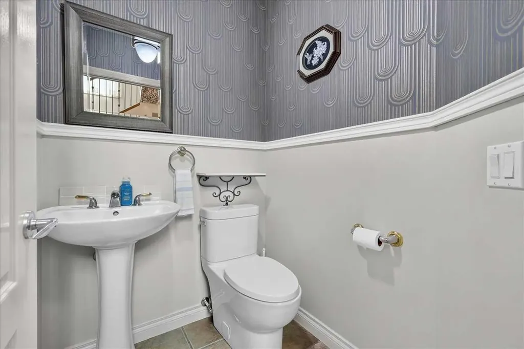 100 Signature Way SW Calgary AB T3H 2W6
