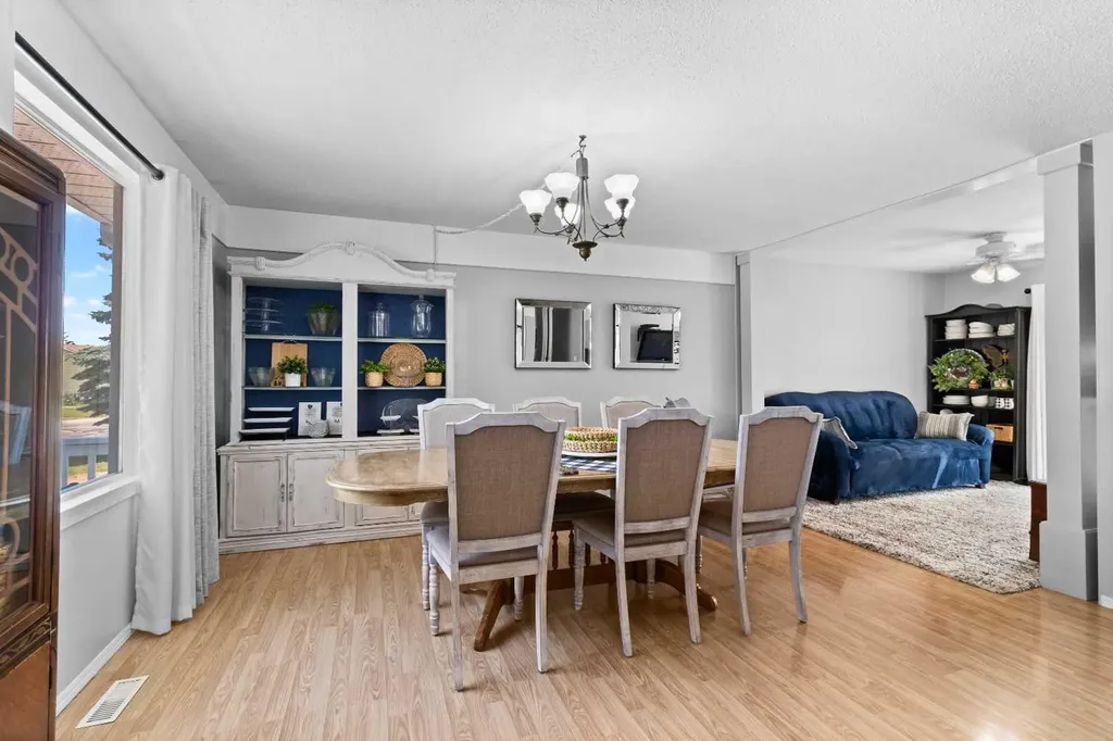 45 Sylvan Drive Sylvan Lake AB T4S 1J6