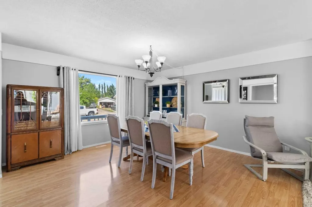 45 Sylvan Drive Sylvan Lake AB T4S 1J6