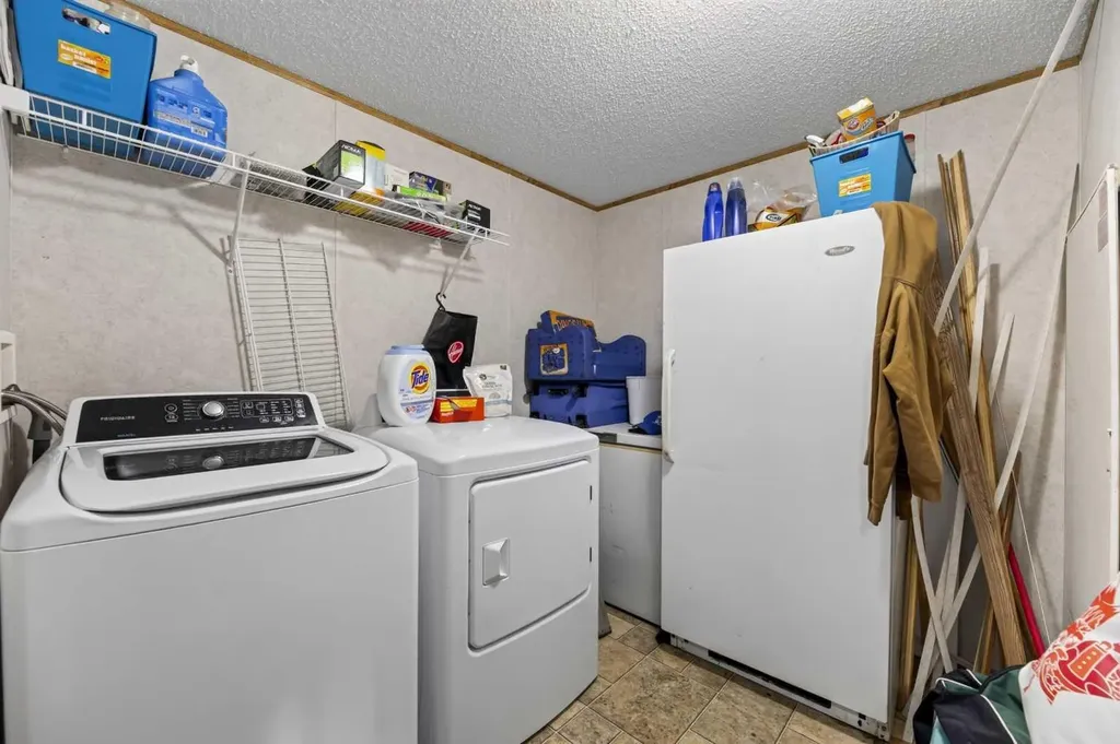 35277 Range Road 25 Rural Red Deer County AB T0M 0K0